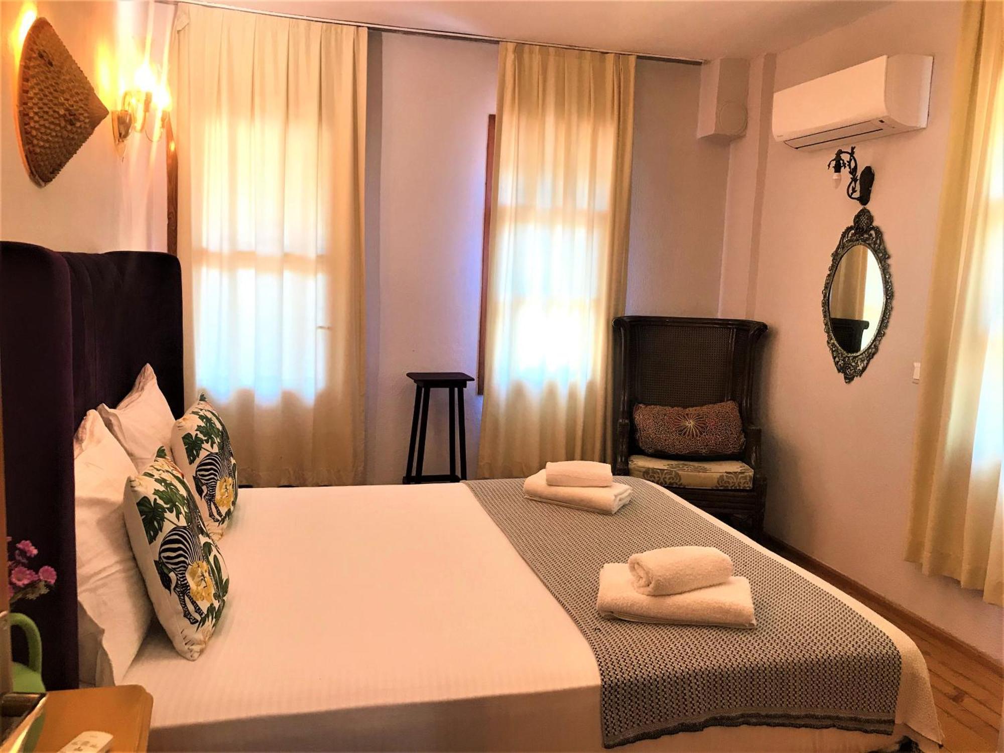 Smyrna Uzuncarsi Apartment คาช ภายนอก รูปภาพ